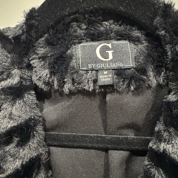 G by Giuliana Super Soft Faux Fur Black Draped Vest - Picture 4 of 4